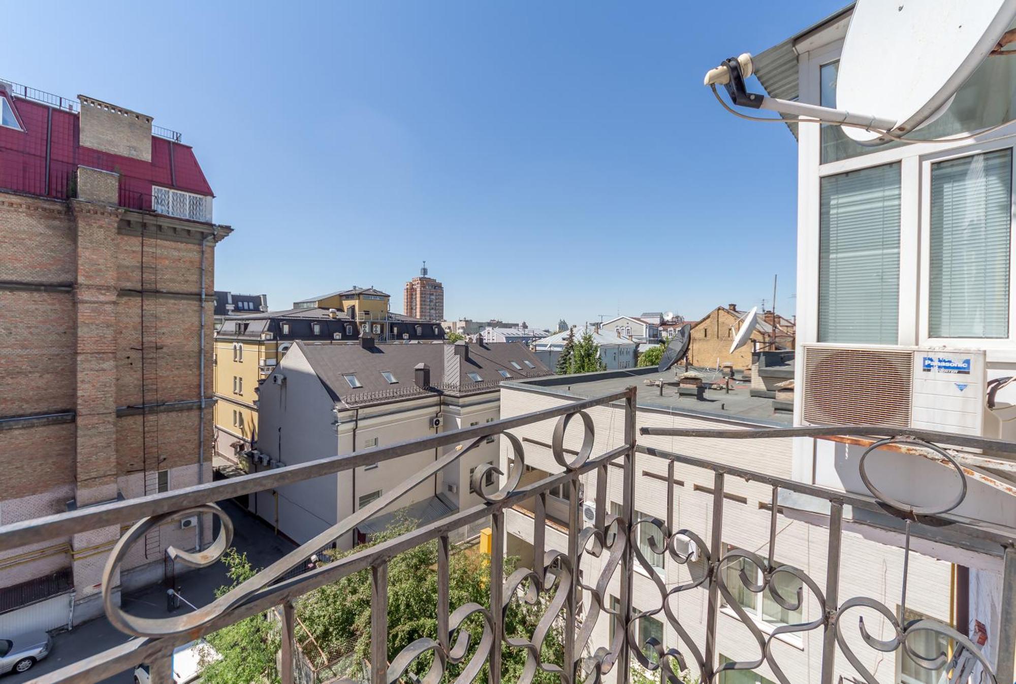 Central Apartments Kiev Extérieur photo