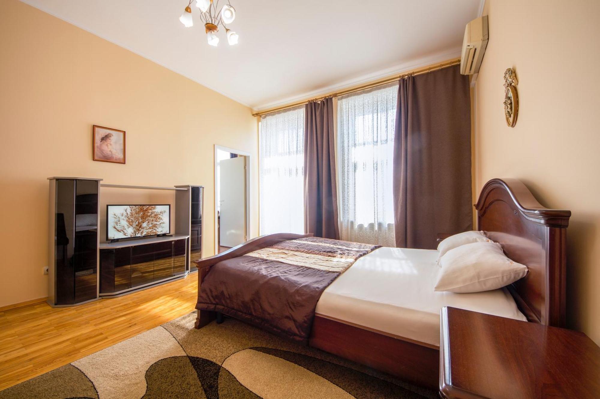 Central Apartments Kiev Extérieur photo
