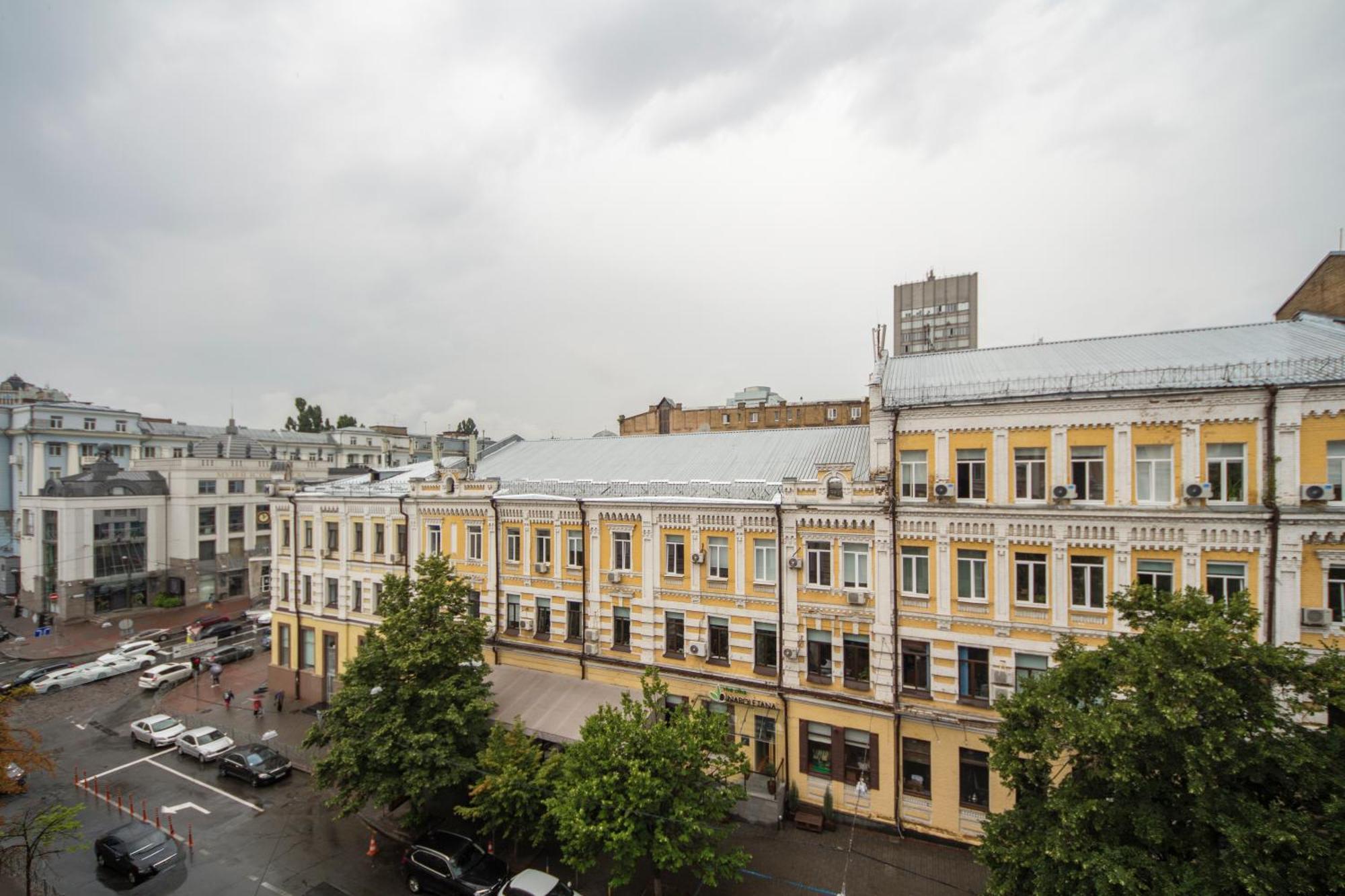 Central Apartments Kiev Extérieur photo