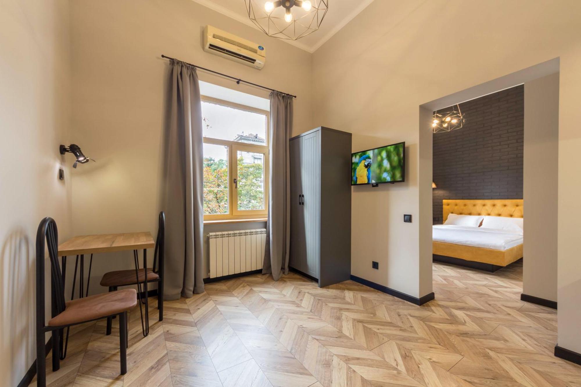 Central Apartments Kiev Extérieur photo