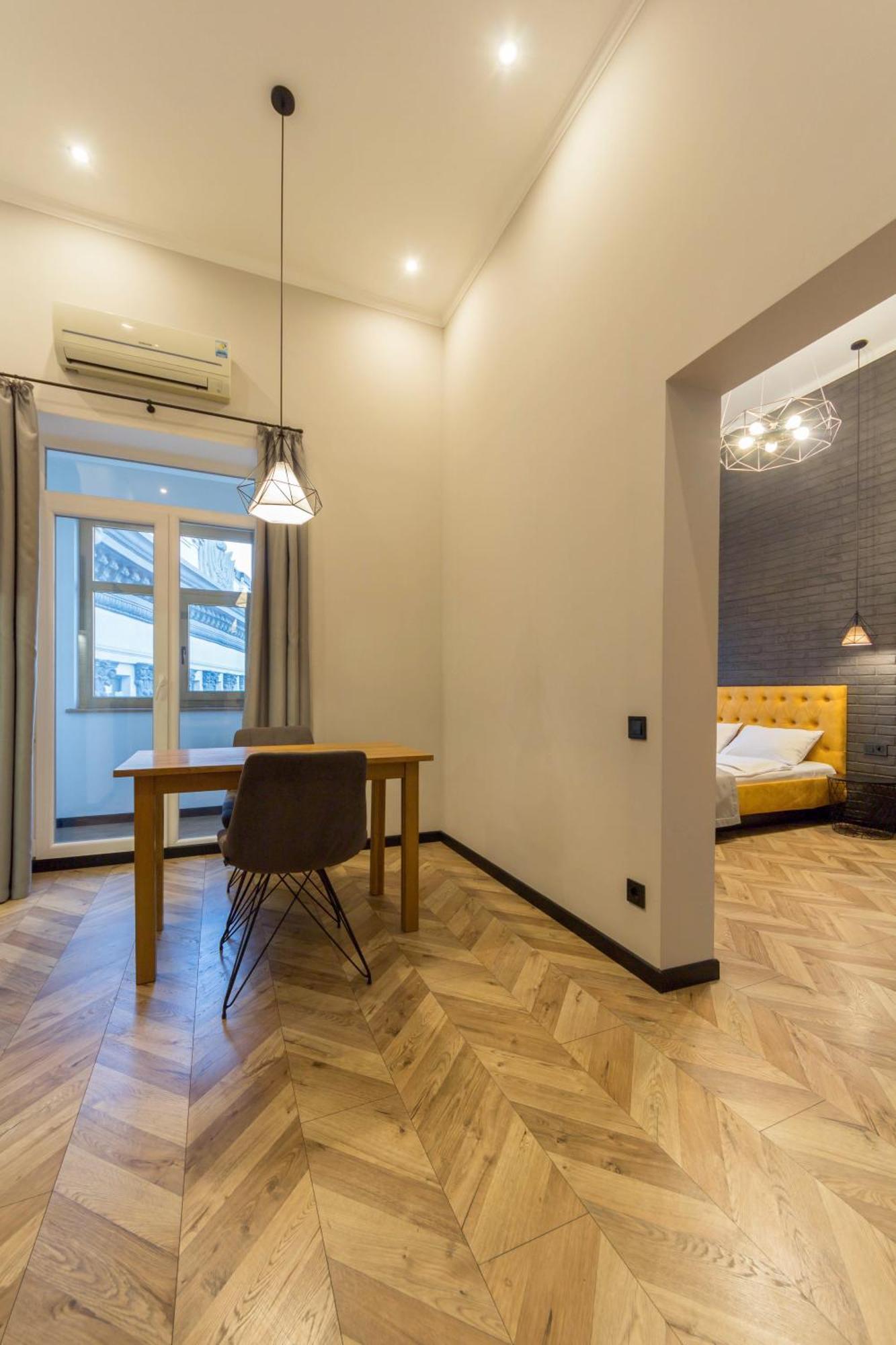 Central Apartments Kiev Extérieur photo