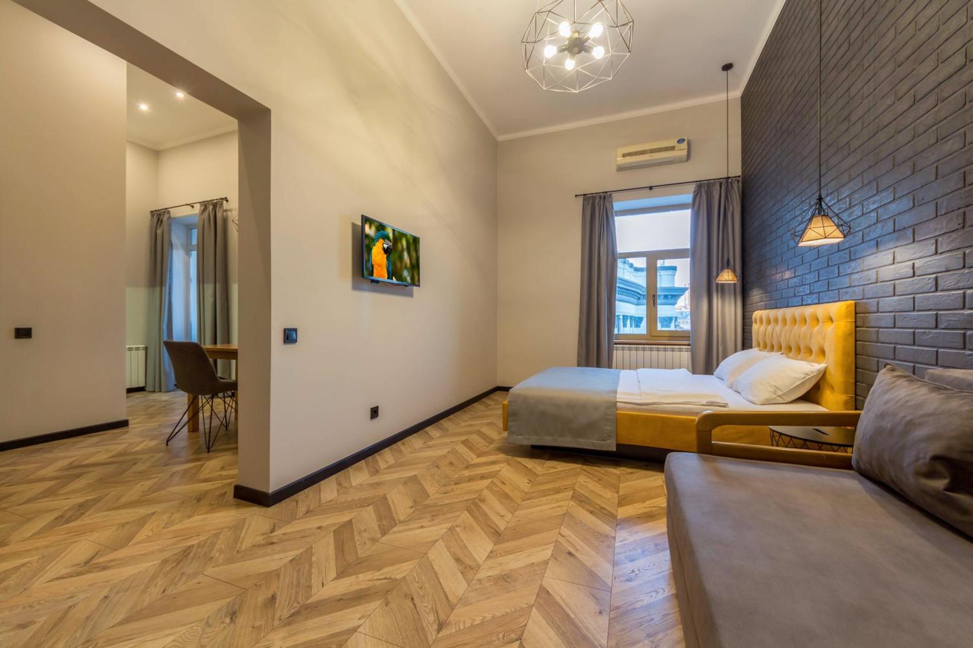 Central Apartments Kiev Extérieur photo